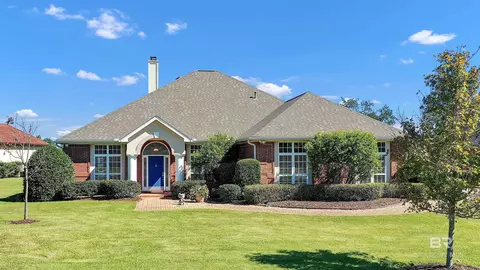 262 Royal Dr, Gulf Shores, AL 36542