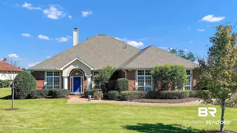 262 Royal Dr, Gulf Shores, AL 36542