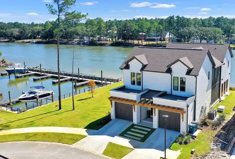 885 Inlet Cir, Gulf Shores, AL 36542