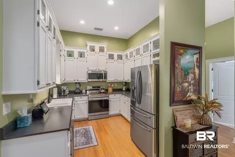 953 Old Shell Rd, Mobile, AL 36604 photo 2