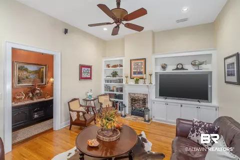 953 Old Shell Rd, Mobile, AL 36604 photo 5
