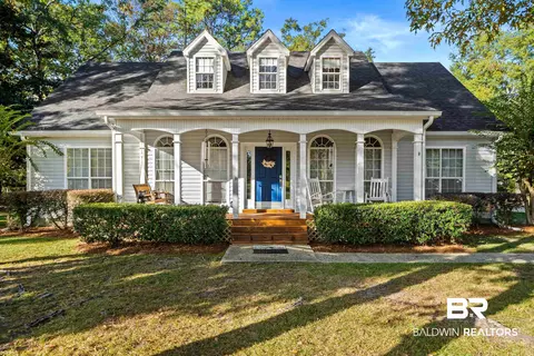 907 Mixon Ave, Bay Minette, AL 36507