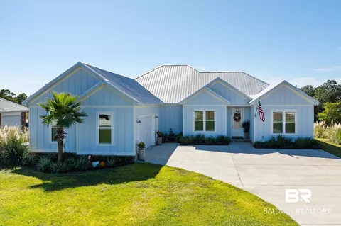 31340 Oak Dr, Orange Beach, AL 36561