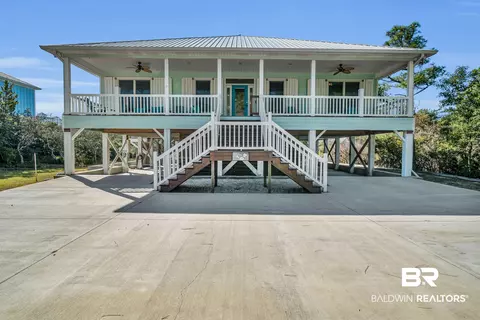 665 Cabana Beach Rd, Gulf Shores, AL 36542