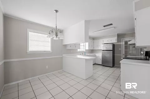 5406 Spring Dr, Mobile, AL 36693 photo 7