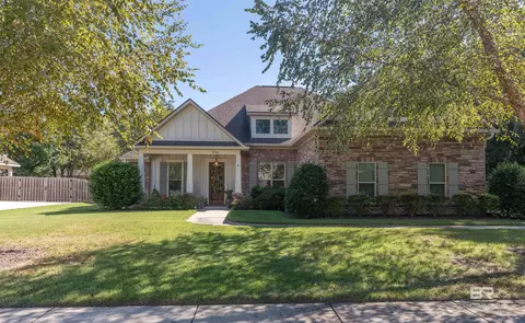 574 Theakston St, Fairhope, AL 36532