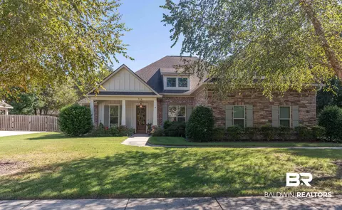 574 Theakston St, Fairhope, AL 36532