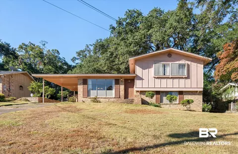 602 Markham Dr, Mobile, AL 36609 photo 1