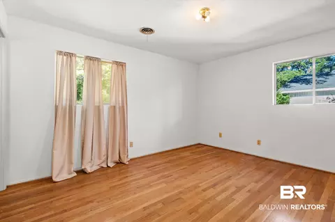 602 Markham Dr, Mobile, AL 36609 photo 8