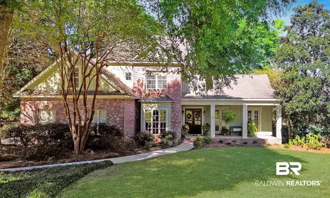 8868 S Dawes Lake Rd, Mobile, AL 36619