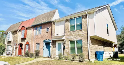 210 Halsey St, Brewton, AL 36426