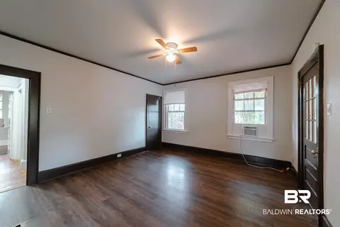 312 1st St, Chickasaw, AL 36611 photo 4