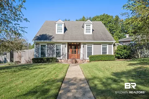 2820 E Gaslight Ln, Mobile, AL 36695