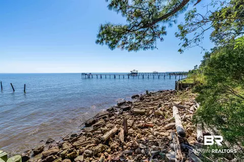 3973 Bay Front Rd, Mobile, AL 36605