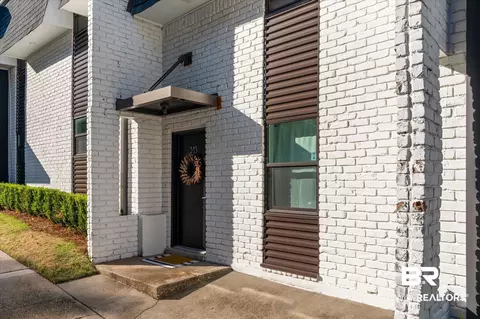 3655 Old Shell Rd #313, Mobile, AL 36608