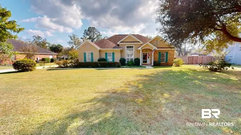 9630 Hucknall Dr, Fairhope, AL 36532