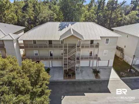 4 Yacht Club Dr #80, Daphne, AL 36526