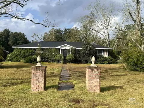 625 E Myrtle Ave, Foley, AL 36535 photo 1