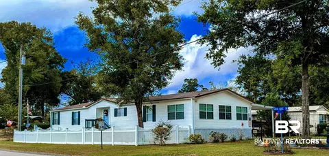 1710 S Spanish Cove Dr, Lillian, AL 36549