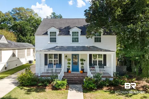 202 Woodlands Ave, Mobile, AL 36607 photo 1