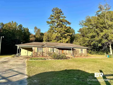 1206 St Nicholas Ave, Brewton, AL 36426
