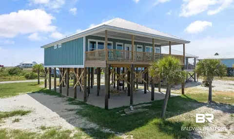 2517 Muscogee Rd, Gulf Shores, AL 36542
