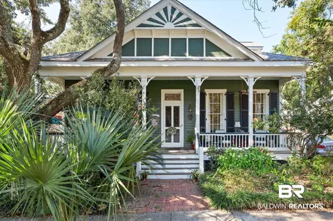 212 S Cedar St, Mobile, AL 36602