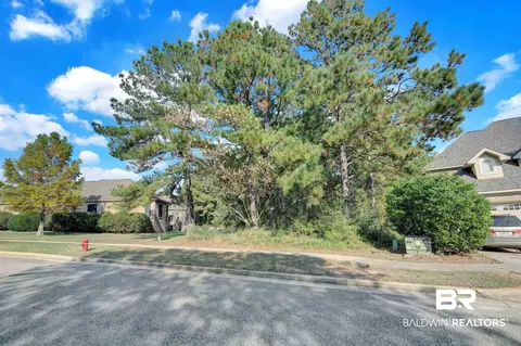 30066 Persimmon Dr, Daphne, AL 36527