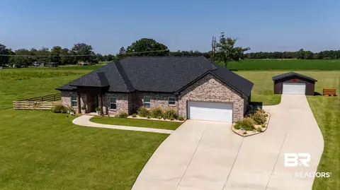 13189 Gopher Ct, Elberta, AL 36530 photo 2