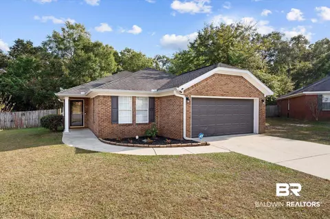1604 Donham Dr, Mobile, AL 36618 photo 1