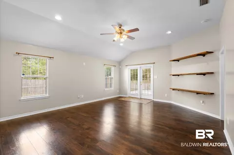 1604 Donham Dr, Mobile, AL 36618 photo 5