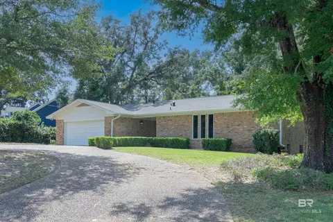 8839 Meadowbrook Dr, Pensacola, FL 32514