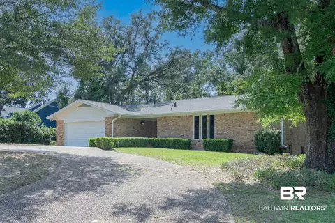 8839 Meadowbrook Dr, Pensacola, FL 32514
