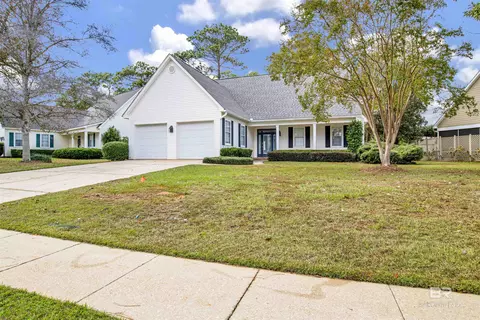 30557 Pine Ct, Spanish Fort, AL 36527