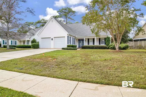 30557 Pine Ct, Spanish Fort, AL 36527