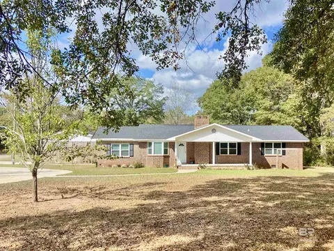 265 Azalea Dr, Monroeville, AL 36460