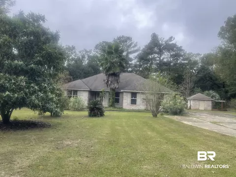 1404 Essex St, Daphne, AL 36526