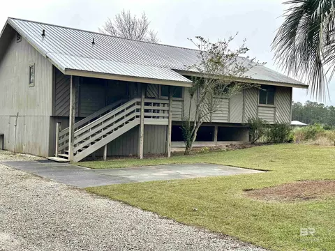 6896 Piney Woods Rd, Foley, AL 36535