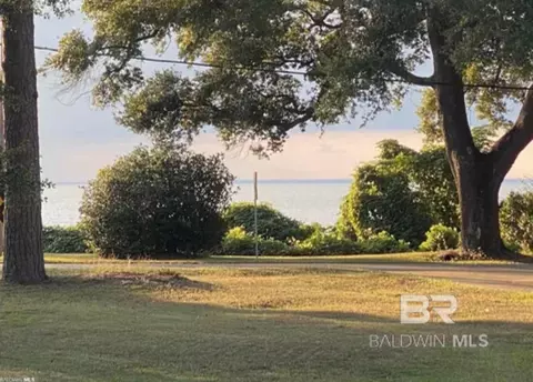 555 S Mobile St, Fairhope, AL 36532