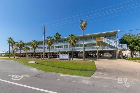920 W Lagoon Ave #A211, Gulf Shores, AL 36542