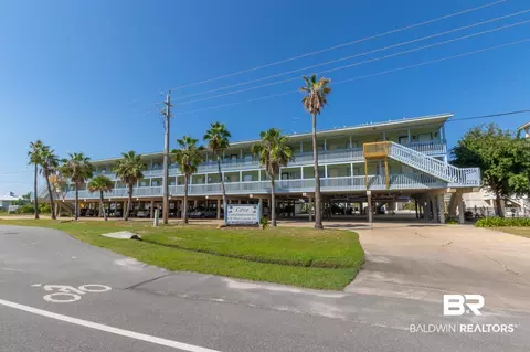 920 W Lagoon Ave #A211, Gulf Shores, AL 36542