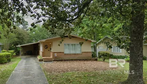 217 W Magnolia Ave, Foley, AL 36535
