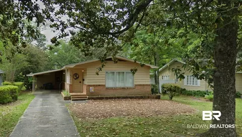 217 W Magnolia Ave, Foley, AL 36535