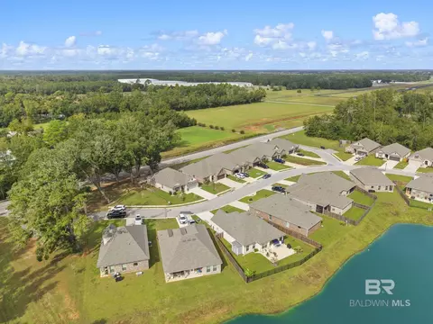 View/Area - 910 Gibson Ct, Foley, AL 36535 photo 3 of 15