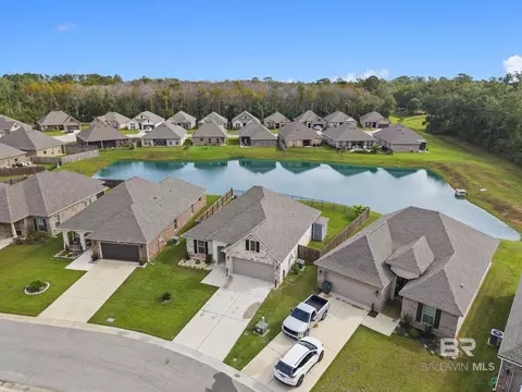 View/Area - 910 Gibson Ct, Foley, AL 36535 photo 9 of 15