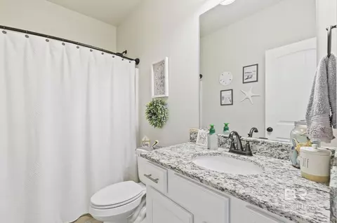 Bath - 910 Gibson Ct, Foley, AL 36535 photo 1 of 2
