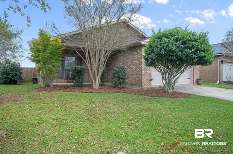 1899 Arcadia Dr, Foley, AL 36535