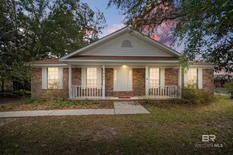 7225 Riverwood Dr W, Foley, AL 36535