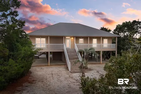 32190 Sandpiper Dr, Orange Beach, AL 36561
