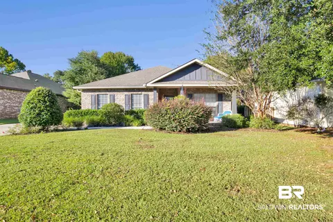 385 Scarlett Ave, Fairhope, AL 36532